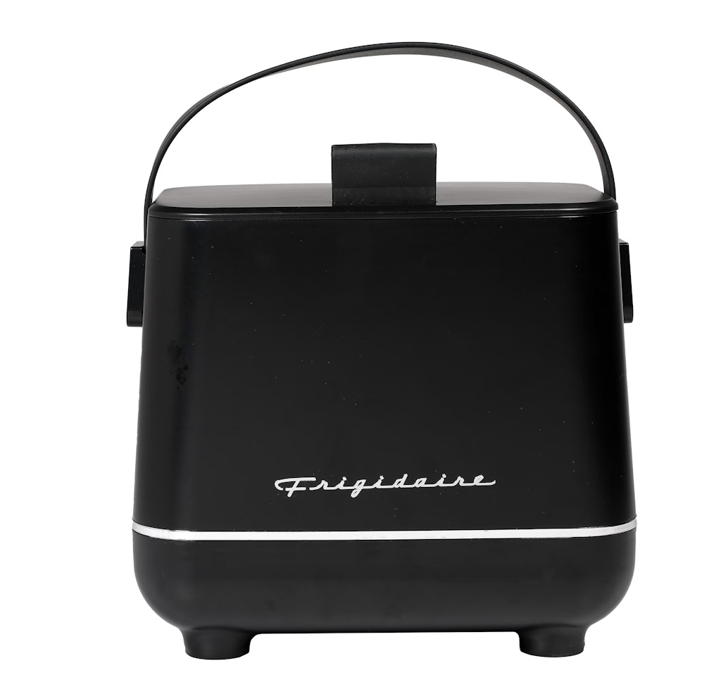 Frigidaire 6-Can Mini Personal Fridge Cooler: $15 Frigidaire 6-Can Mini Personal Fridge Cooler: $15