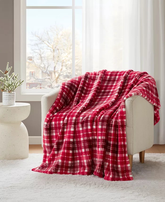 Premier Comfort 50" x 70" Cozy Plush Printed Throw: $12 Premier Comfort 50" x 70" Cozy Plush Printed Throw: $12