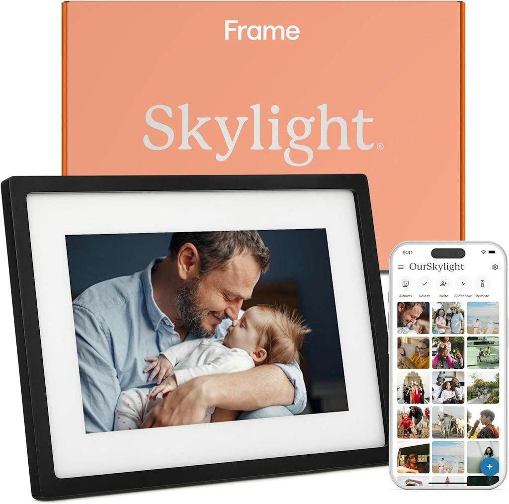 Skylight 10" 8GB Digital Picture Frame: $110 Skylight 10" 8GB Digital Picture Frame: $110