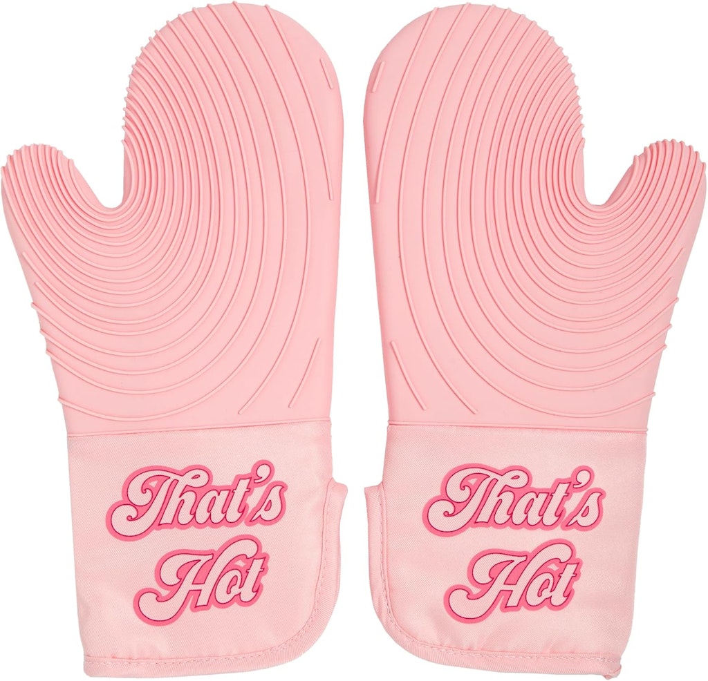 Paris Hilton Oven Mitt Set: $12