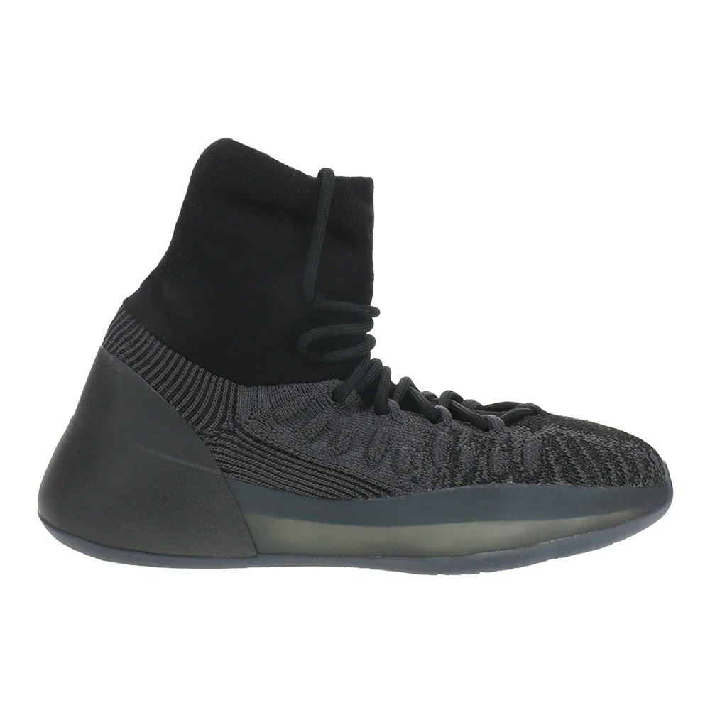 Yeezy Slides and Shoe Deals at Shoebacca: Up to 40% off