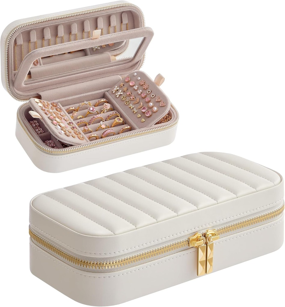 Songmics Travel Jewelry Box Organizer: $9.98