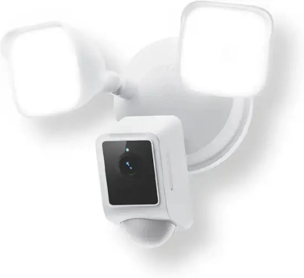 Open-box Wyze Floodlight Camera V2: $32
