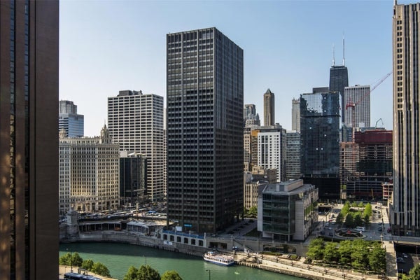 Chicago Hotel Deals at Priceline: Up to 60% off