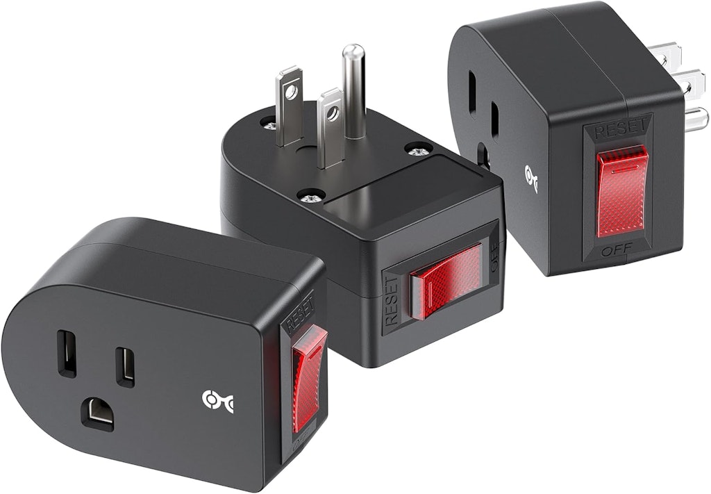 Cable Matters 3-Pack Outlet w/ On/Off Switch: $7.99 Cable Matters 3-Pack Outlet w/ On/Off Switch: $7.99
