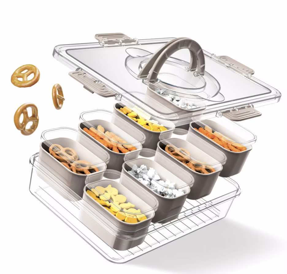 Cook With Color 8-Compartment Snackle Box: $5.98