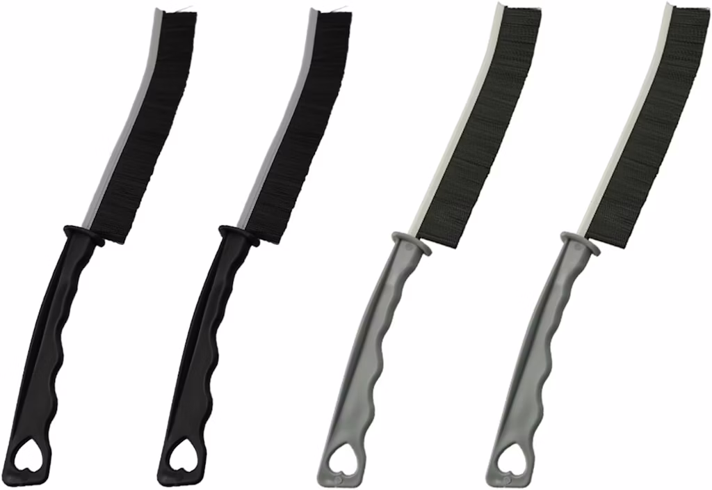Fine Crevice Brush 4-Pack: $0.01