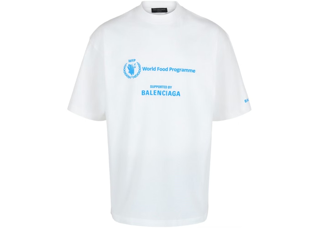 Balenciaga Medium Fit S/S T-Shirt: $216 Balenciaga Medium Fit S/S T-Shirt: $216