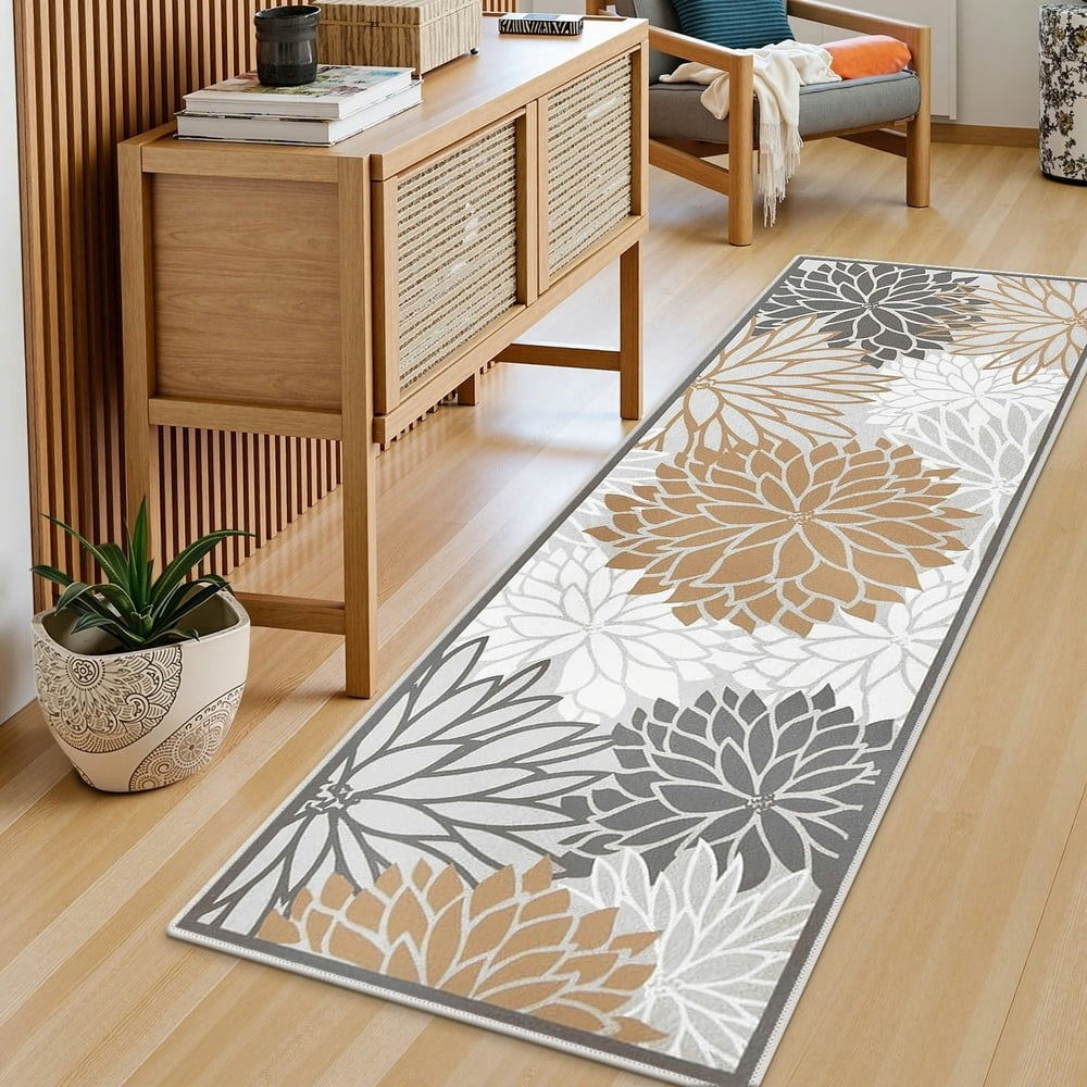 Yamaziot 2'x6' Runner Rug: $19.99