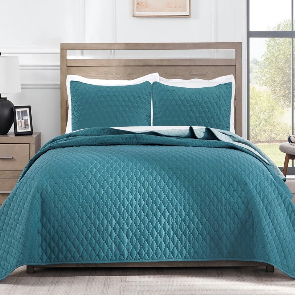 Exclusivo Mezcla Queen 3-Piece Quilt Set 90"x96": $31.49 Exclusivo Mezcla Queen 3-Piece Quilt Set 90"x96": $31.49