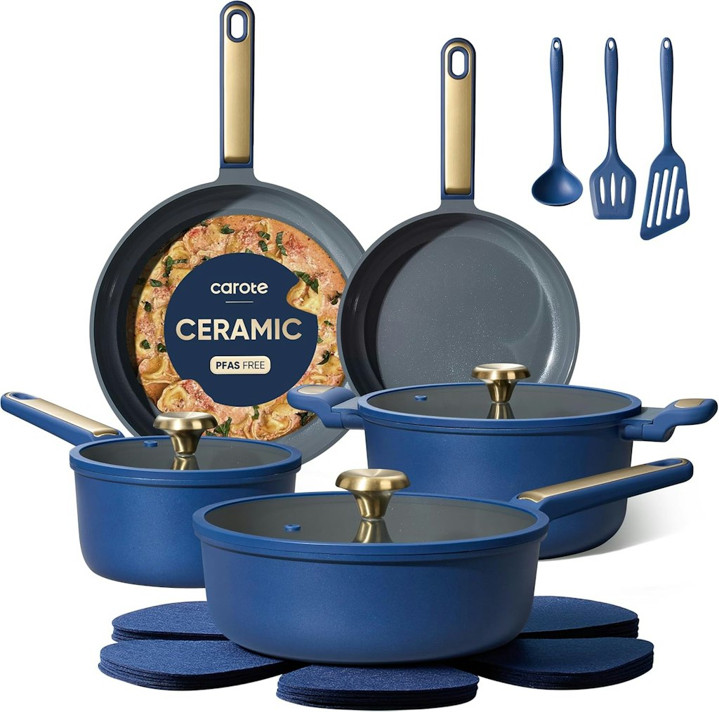 Carote 16-Piece Ceramic Non-Stick Cookware Set: $39.99
