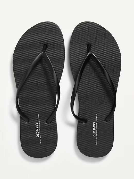 Old Navy Women's Flip-Flop Sandals: $2.49