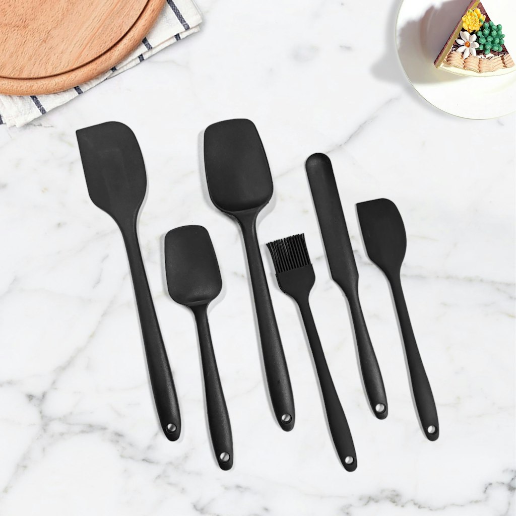 6-Piece Silicone Spatula Set: $3.12