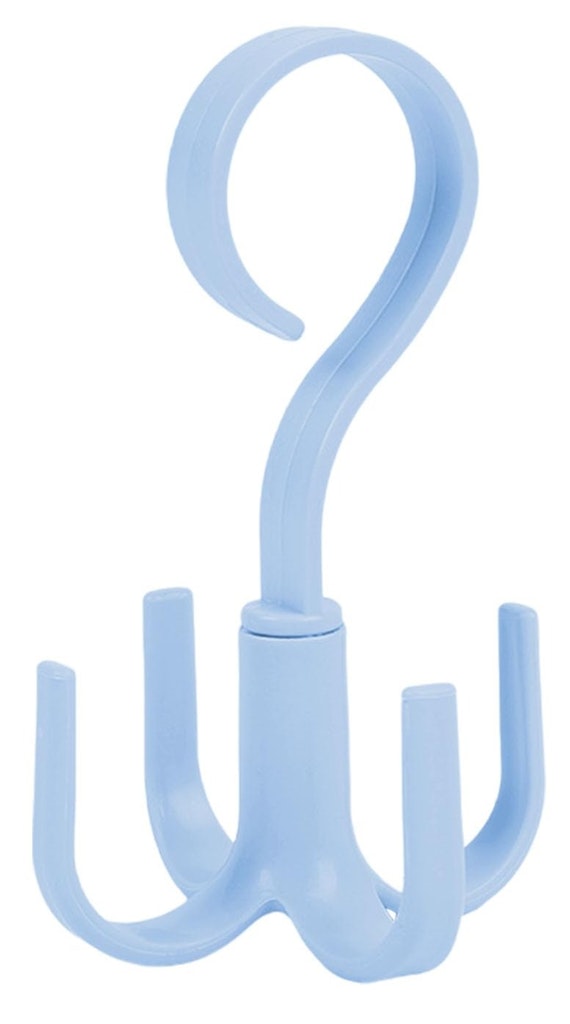 Rotating Multi-Hook Hanger: $1.32