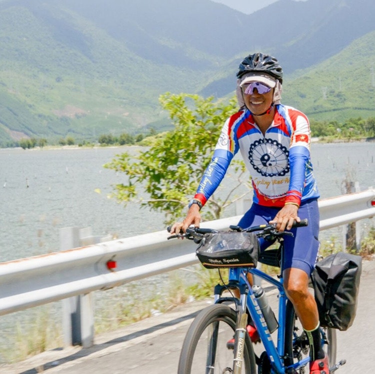 13-Night Vietnam Hotel & Guided Cycling Tour Vacation: From $4,800 for 2 13-Night Vietnam Hotel & Guided Cycling Tour Vacation: From $4,800 for 2