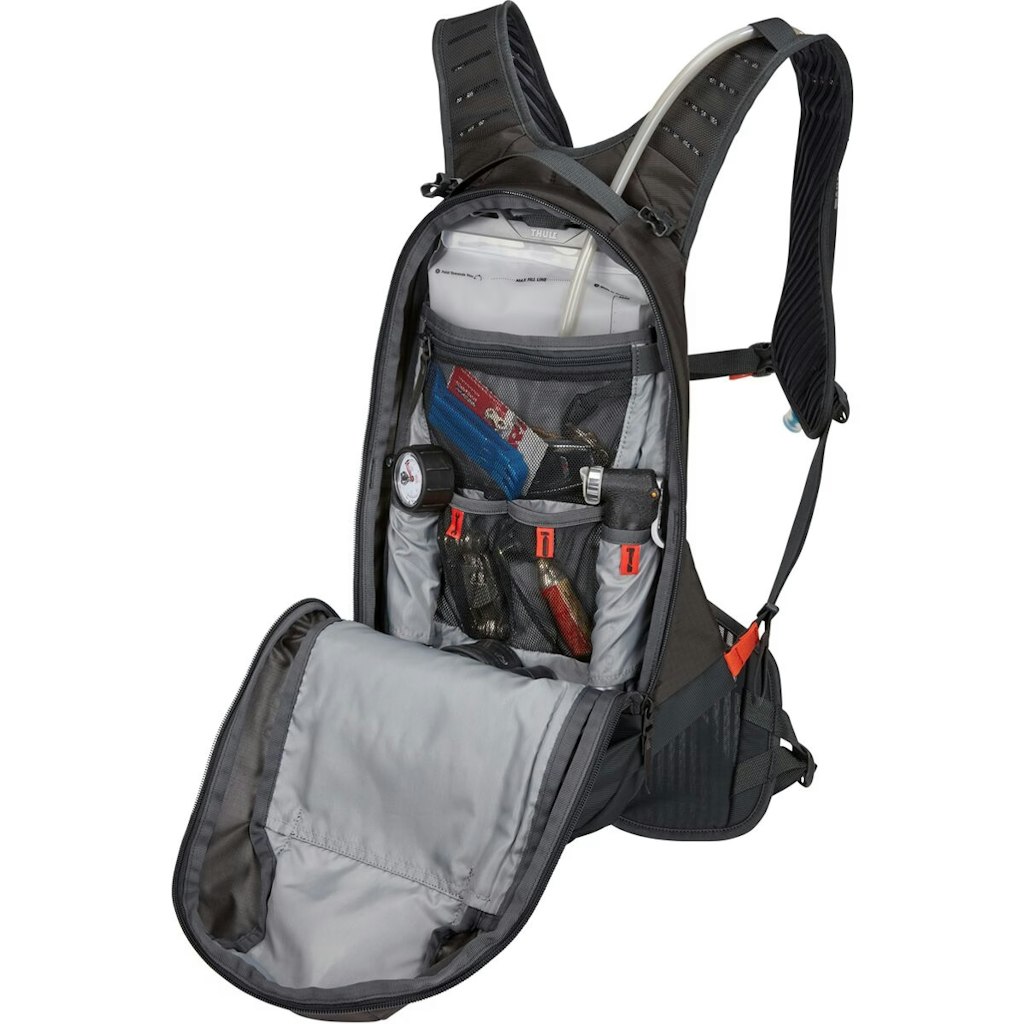 Thule Rail 12L Hydration Pack: $68