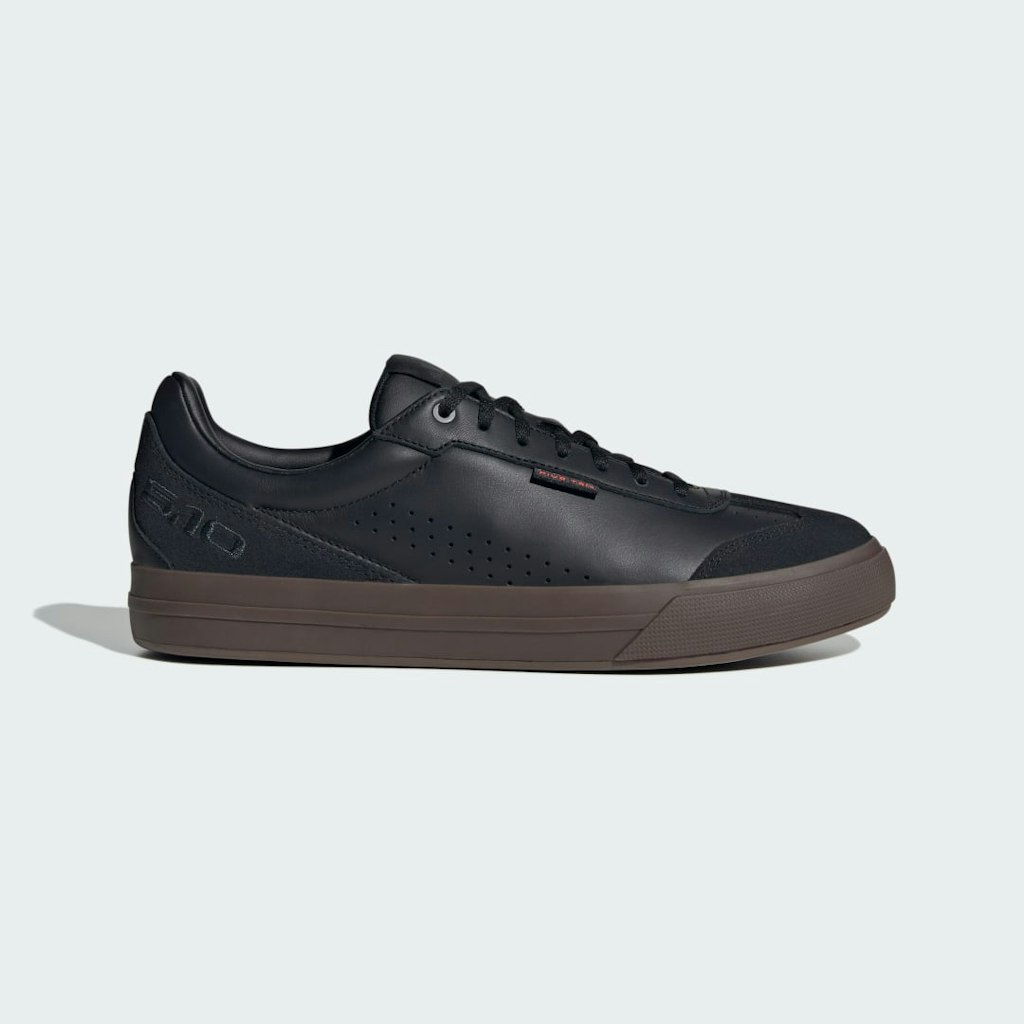 Sleuth DLX 2 Shoes: $135 Sleuth DLX 2 Shoes: $135