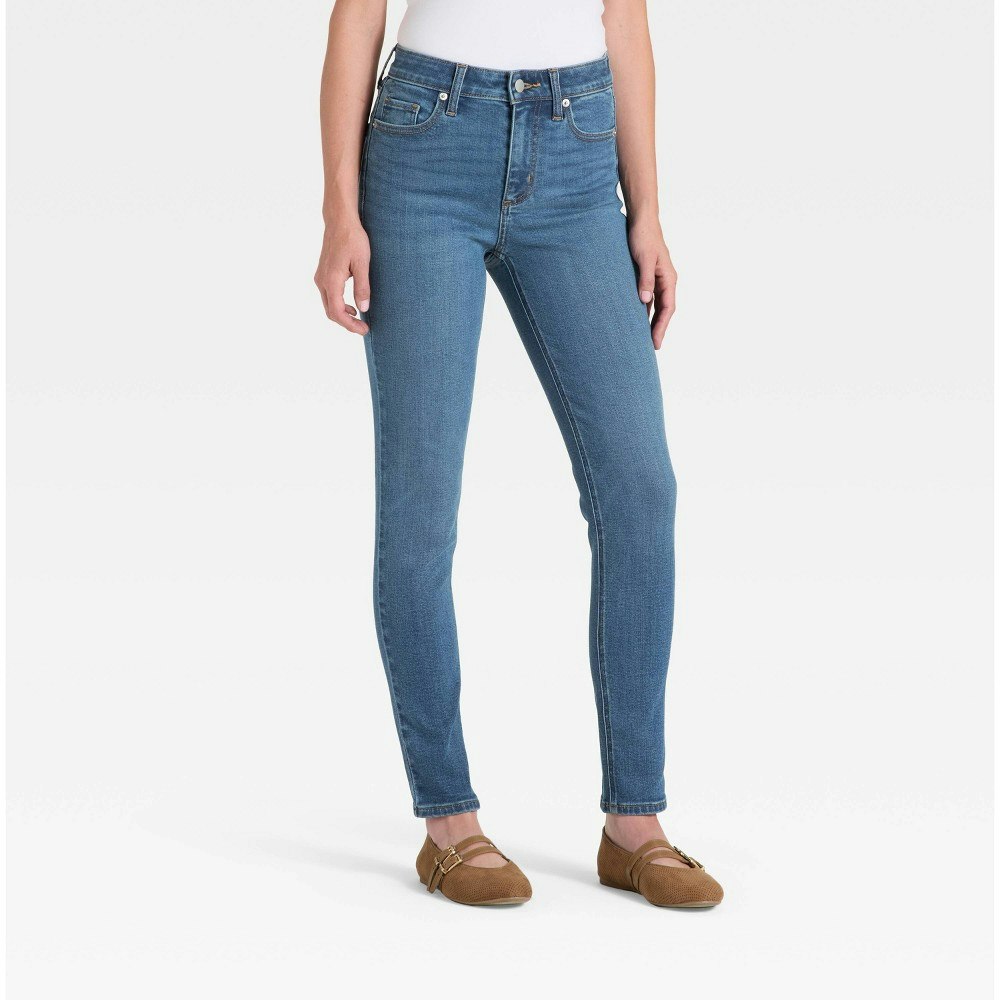 Universal Thread Women's High-Rise Skinny Jeans 6 Long: $28