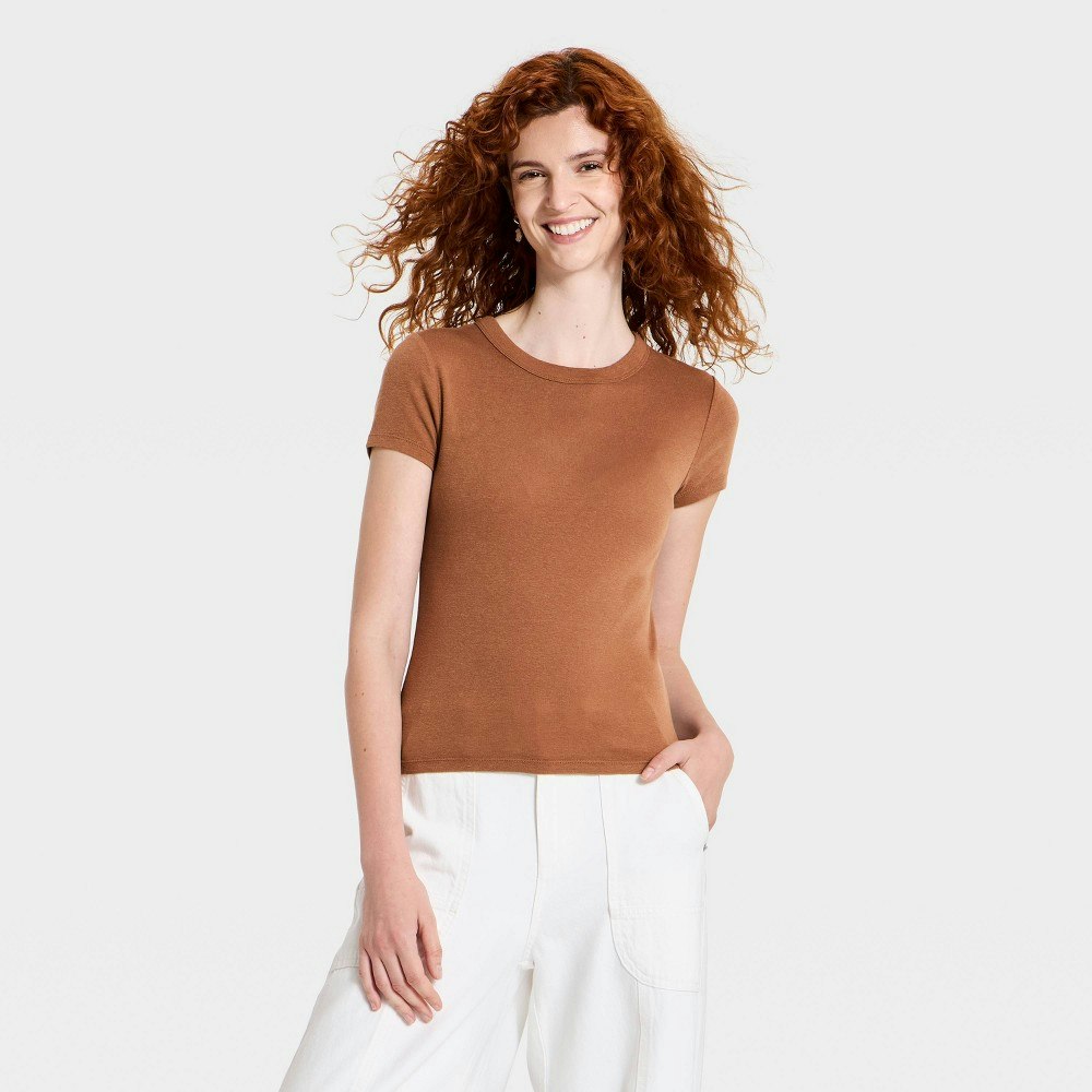 Universal Thread Women's Heritage Crew T-Shirt: $10 Universal Thread Women's Heritage Crew T-Shirt: $10
