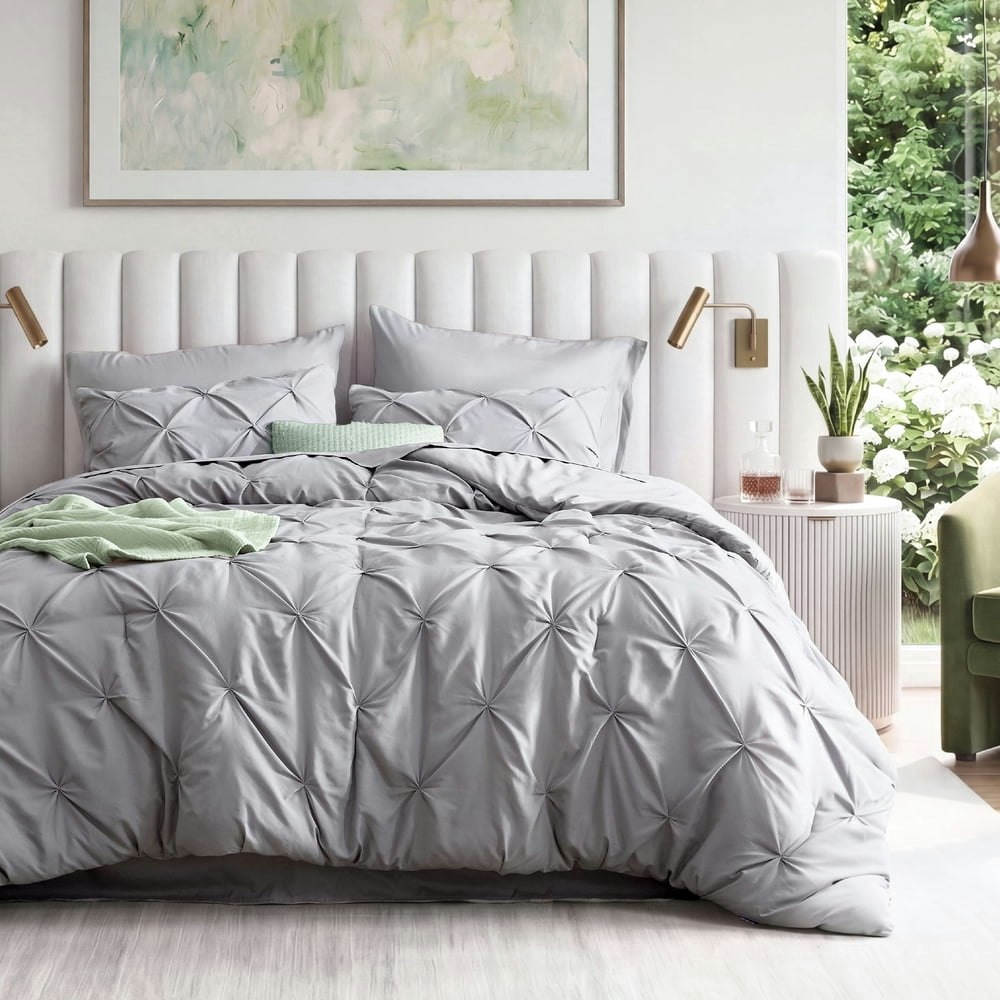 Bedsure Queen Pinch Pleat 7-Piece Comforter Set: $31.53