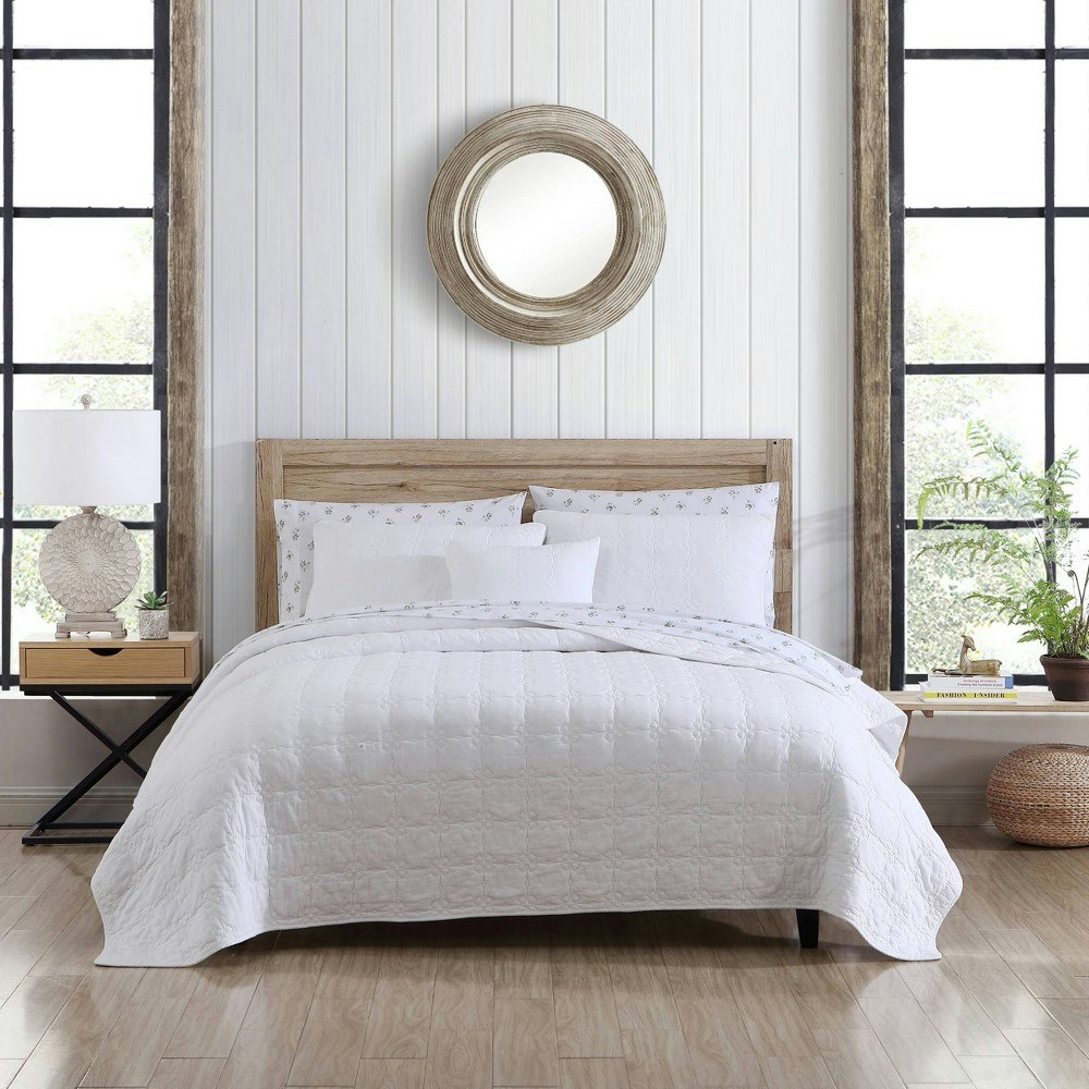 Stone Cottage Full/Queen Floral Trellis Cotton Quilt 4-Piece Set: $51