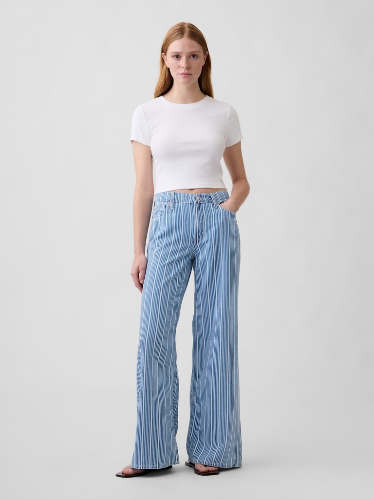 Mid Rise Wide-Leg Jeans: $35.99