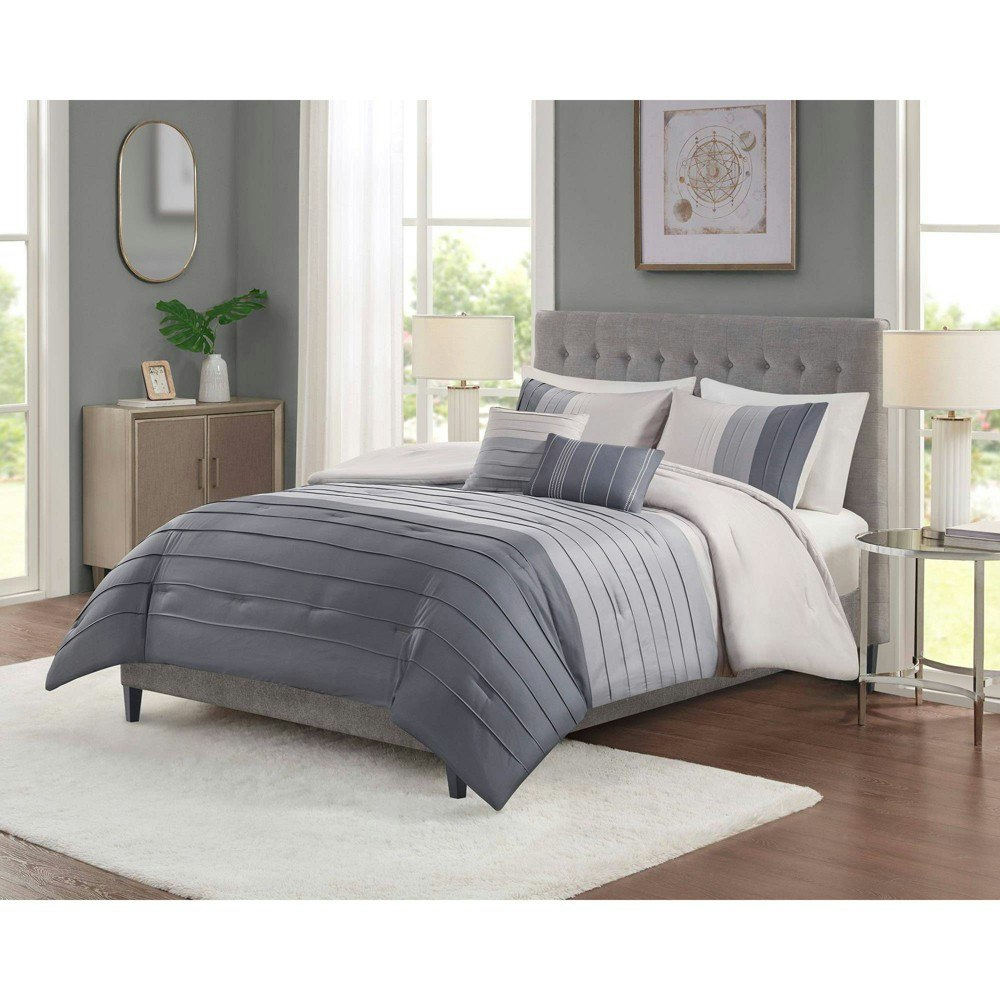 Boston Pleated Colorblock Twin/Twin XL Comforter Set 4-Piece: $79