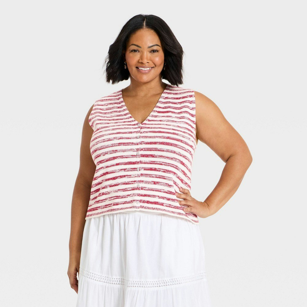 Universal Thread Women's Button-Front Standard Fit Tank Top 3X: $25