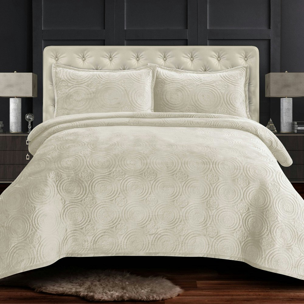 Tribeca Living Capri Medallion Velvet Twin Quilt Bedding Set: $66.99