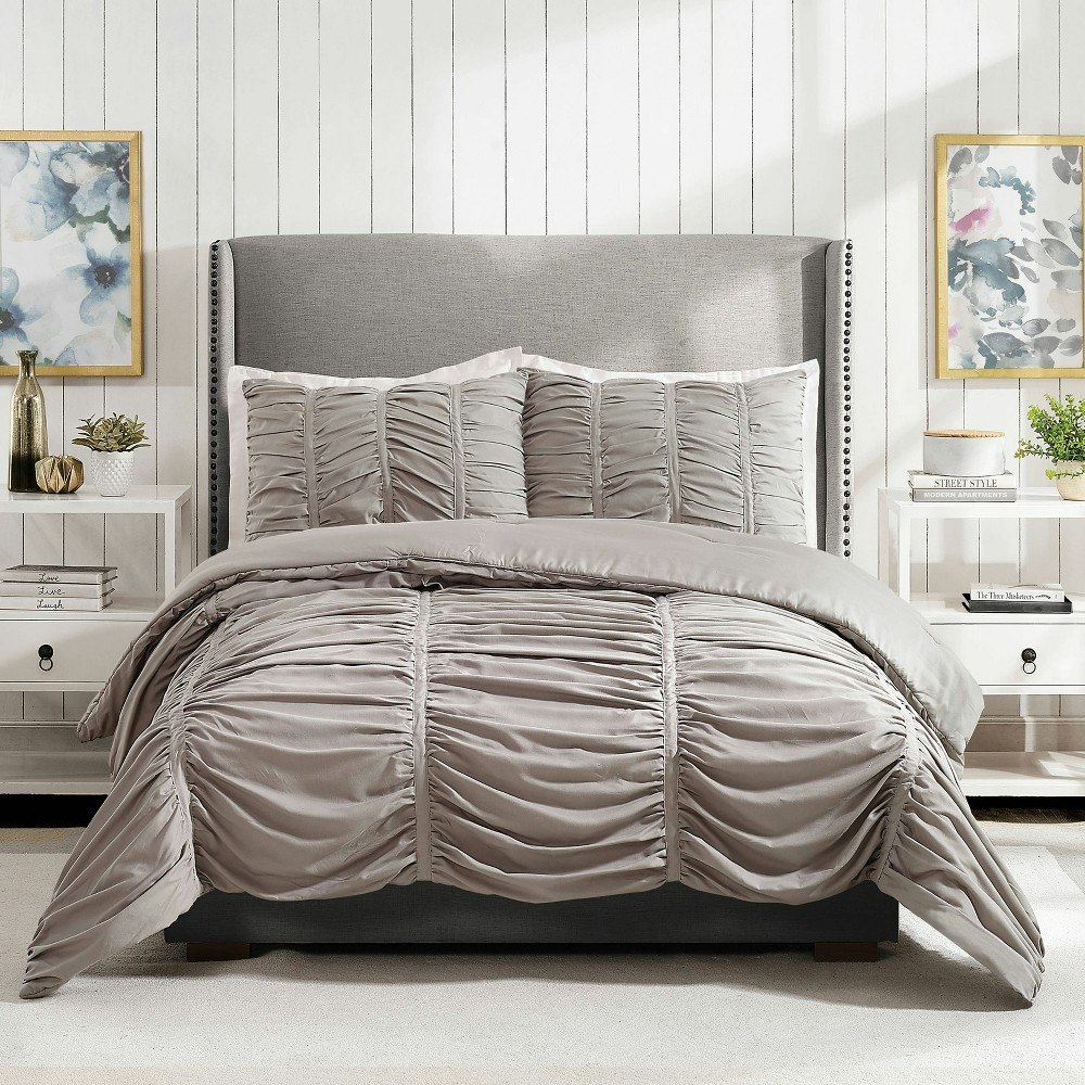 Modern Heirloom Emily Texture Twin/Twin XL Comforter Set: $49.99