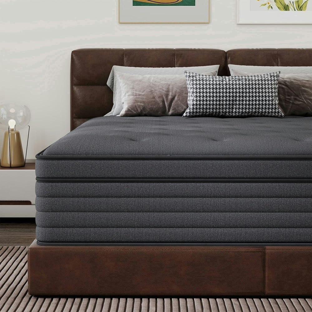 Abunitt 12-inch Queen Hybrid Gel Memory Foam Mattress: $159.10