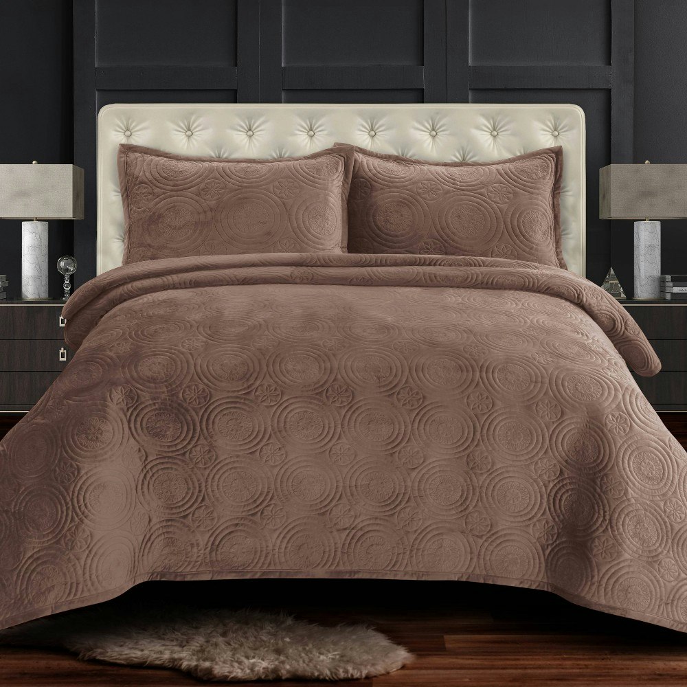 Tribeca Living Twin Capri Medallion Velvet Quilt Set: $47.99
