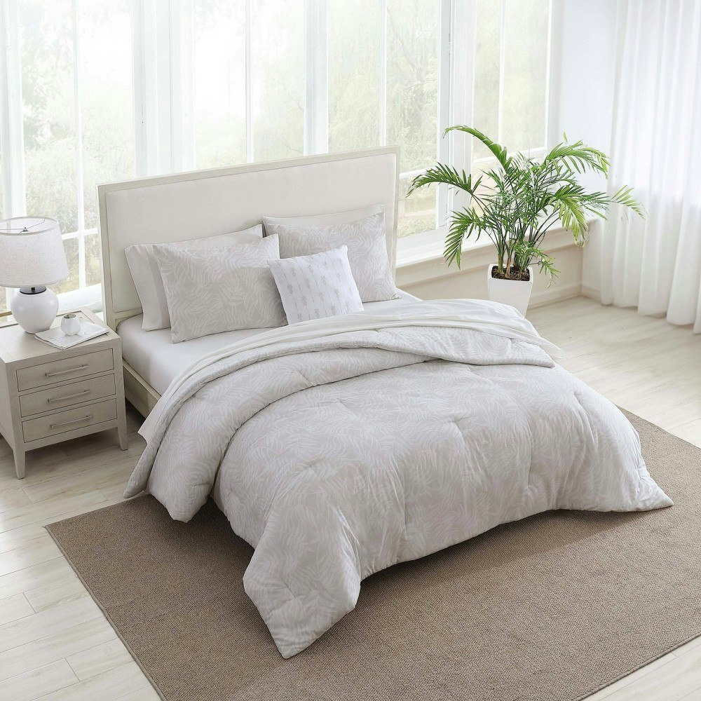 Tommy Bahama Art of Palms 8-Piece Queen Bedding Set: $143.99 Tommy Bahama Art of Palms 8-Piece Queen Bedding Set: $143.99