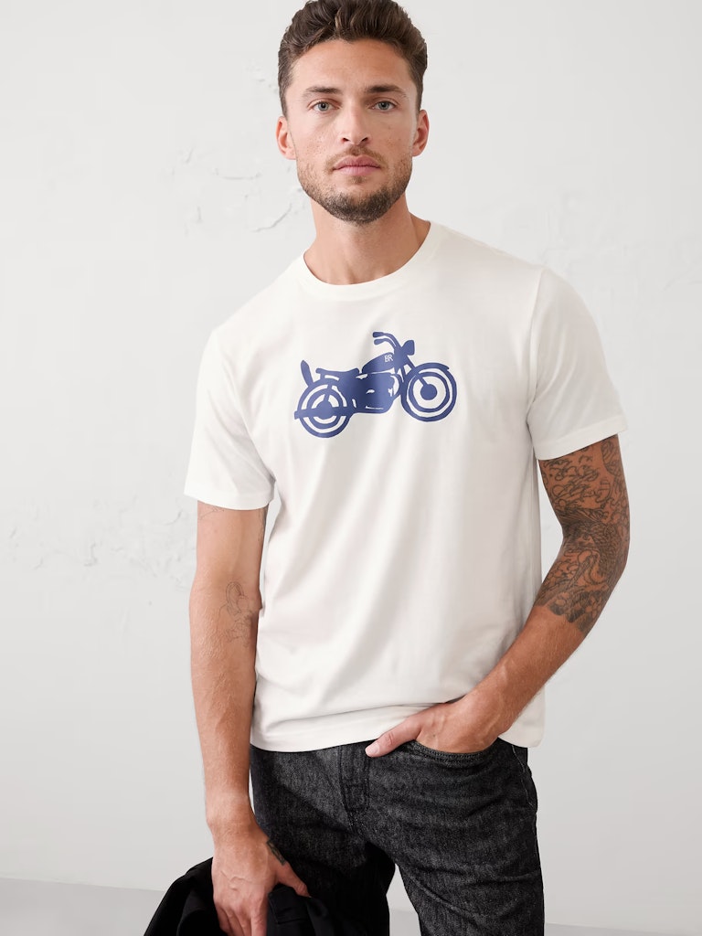 Banana Republic Factory Men's Graphic T-Shirt: $5 in cart Banana Republic Factory Men's Graphic T-Shirt: $5 in cart