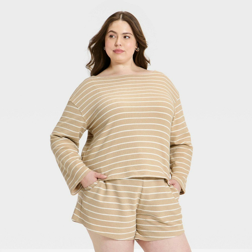 Universal Thread Women's Long Sleeve Boat Neck T-Shirt: $25