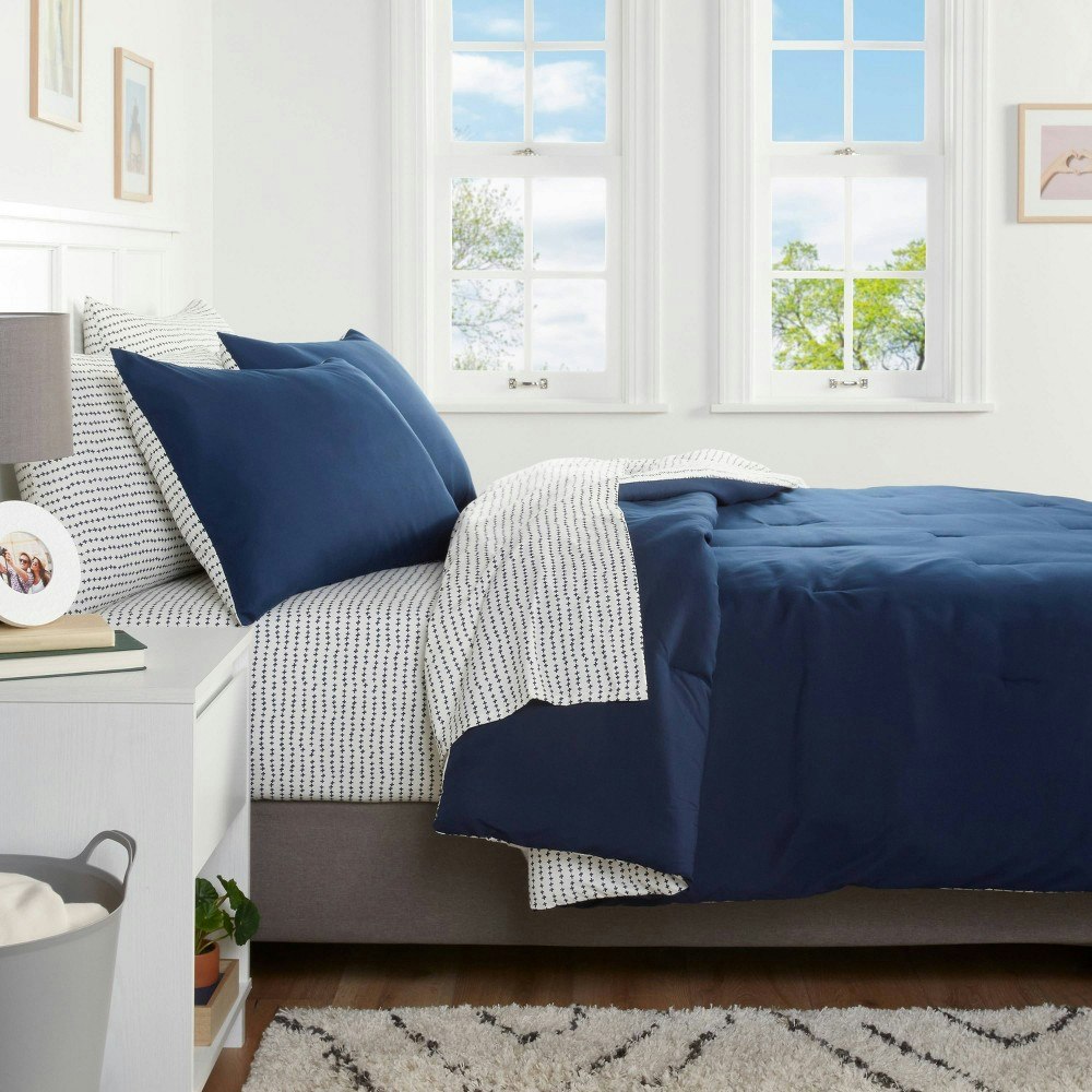 Room Essentials Queen 7-Piece Comforter and Sheet Set: $50