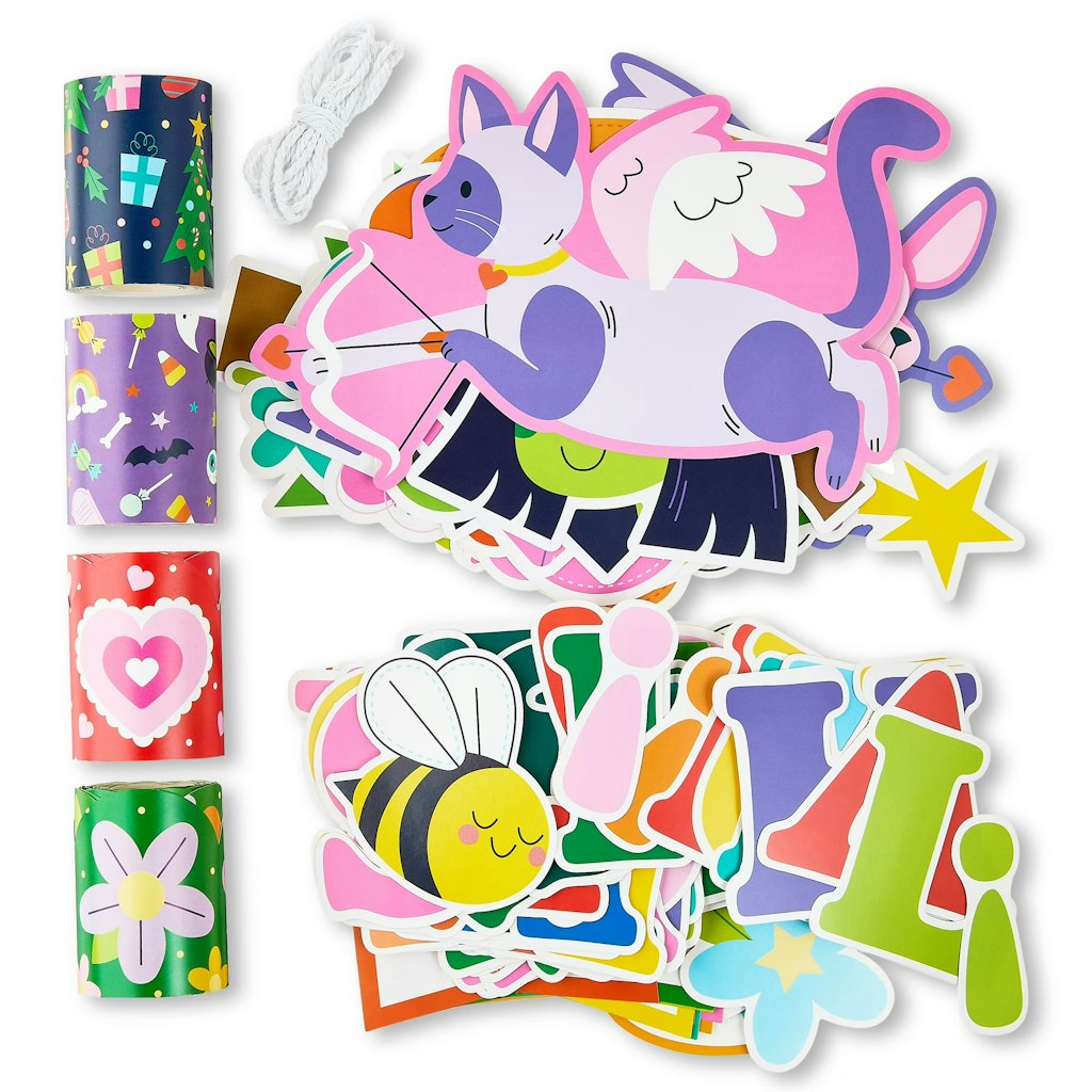Pen+Gear 135-Piece Holiday Bulletin Board Decoration Kit: $9.97