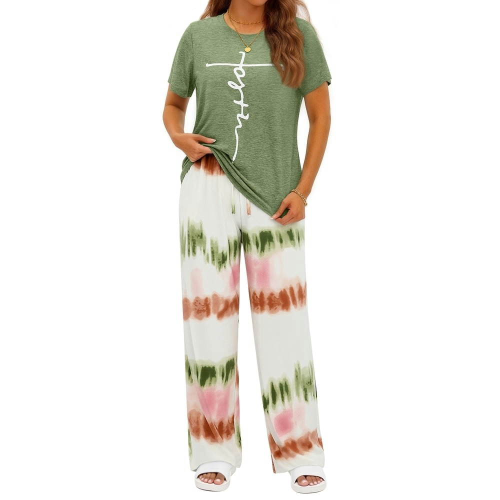 Fantaslook Women's 2-Piece Printed Pajama Set: $19.99