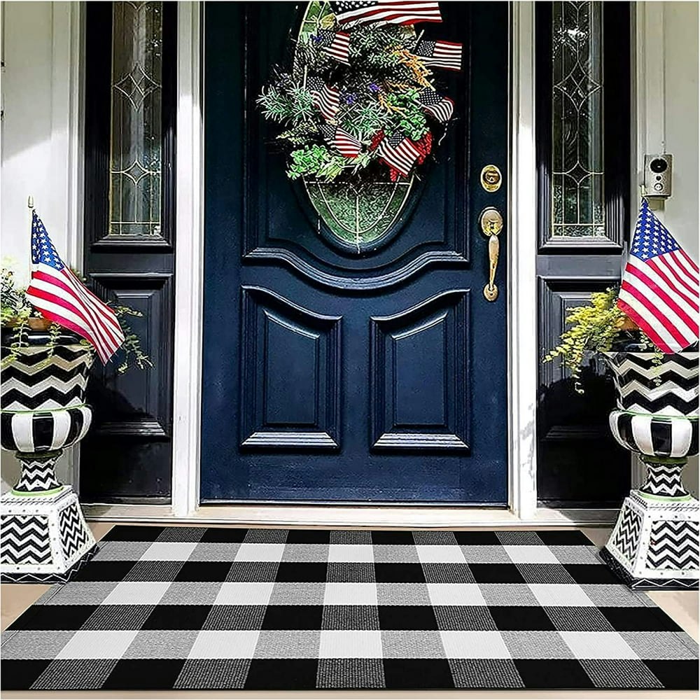 iOhouze 2.3'x3.6' Buffalo Plaid Area Rug: $19.99 iOhouze 2.3'x3.6' Buffalo Plaid Area Rug: $19.99