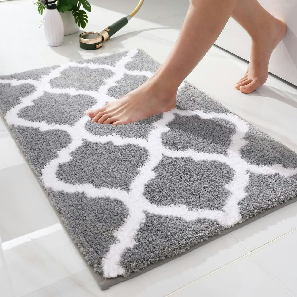 Buganda 16" x 24" Microfiber Bath Mat: $11.31