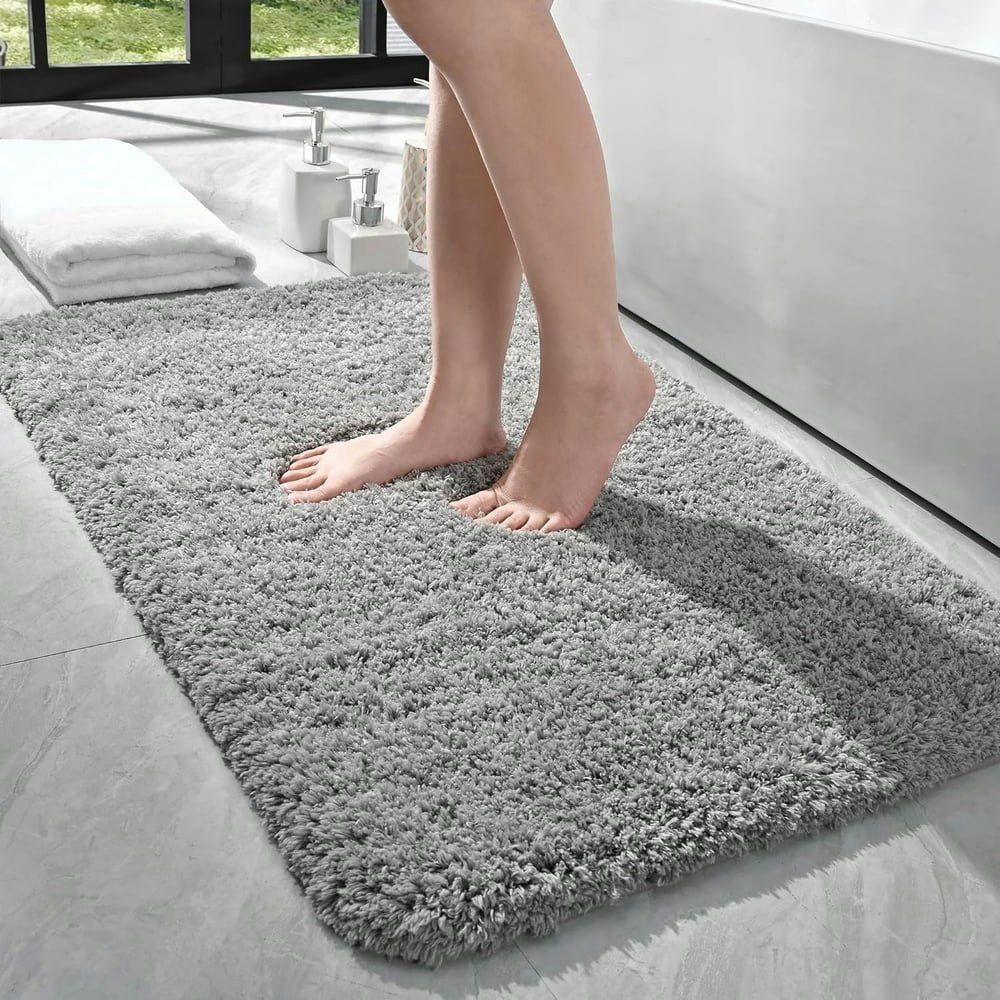 Softlife 20"x32" Microfiber Bathroom Mat: $24.29