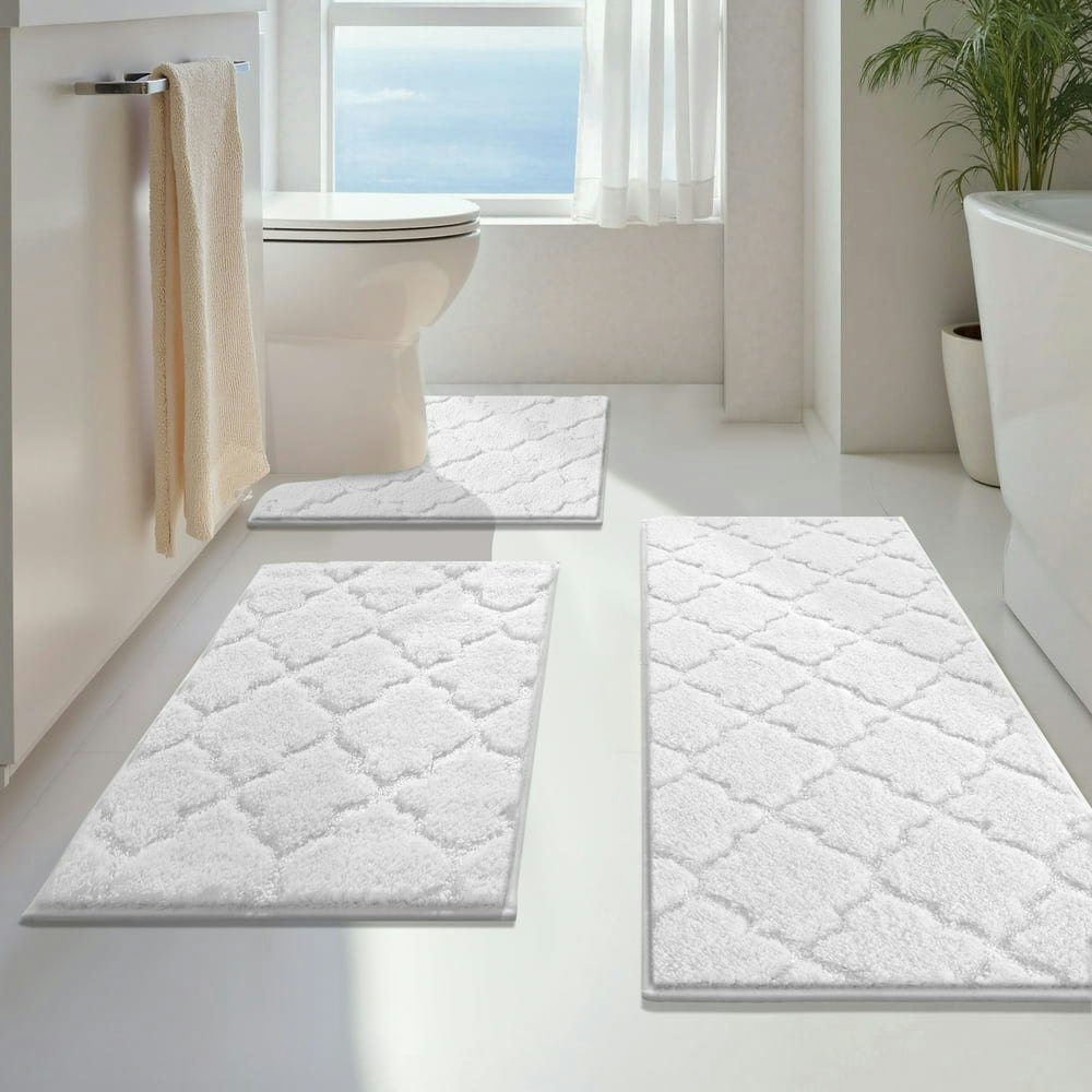 Findosom 3-Piece Microfiber Bath Mat Set: $26.99