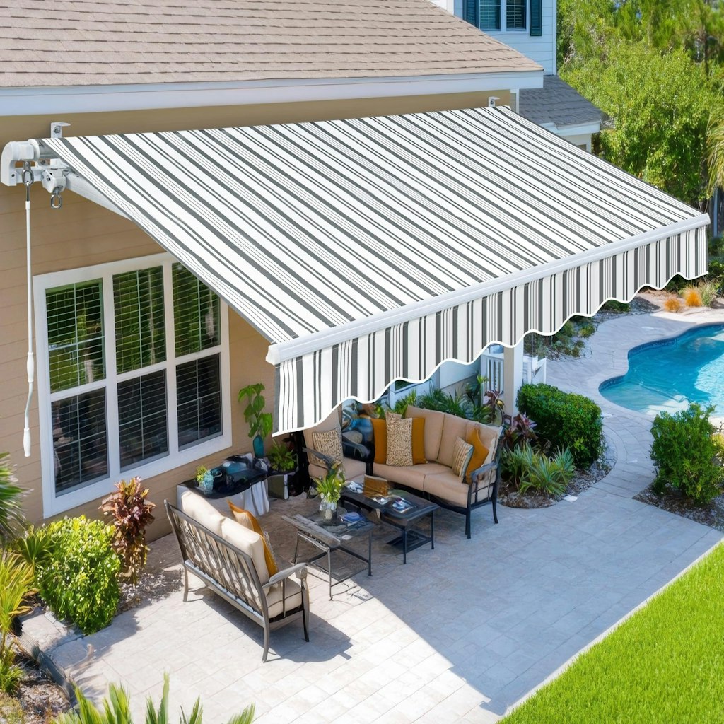Retractable 11.5 x 9.8-Foot Patio Awning: $360
