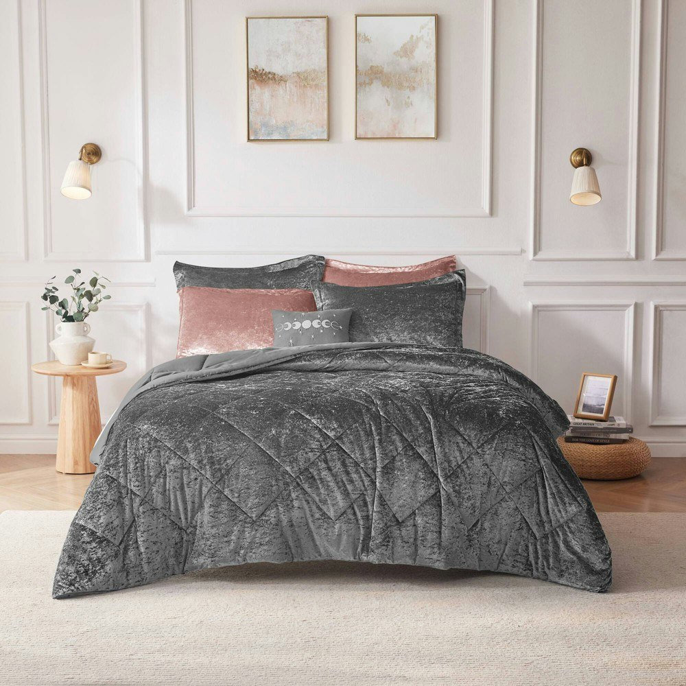 Intelligent Design Alyssa Velvet Quilted Comforter Set 4-Piece King/California King: $49.49 Intelligent Design Alyssa Velvet Quilted Comforter Set 4-Piece King/California King: $49.49