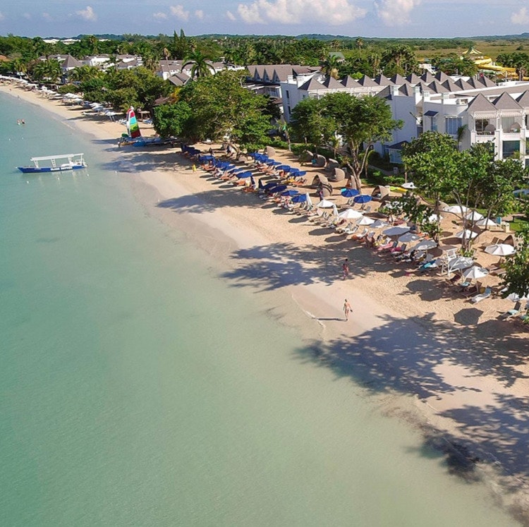 4-Night Negril All-Inclusive Flight and Resort Vacation: From $1,758 for 2
