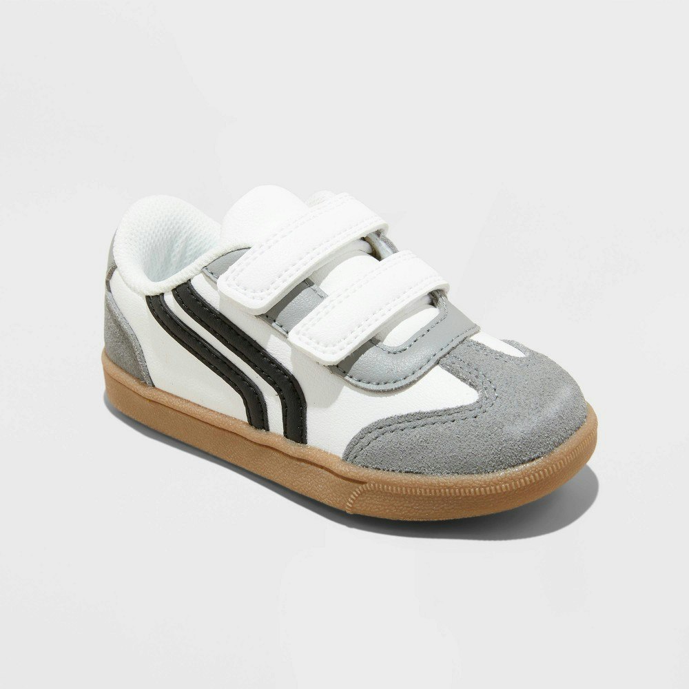 Cat & Jack Dakota Retro Court Toddler Sneakers: $20 Cat & Jack Dakota Retro Court Toddler Sneakers: $20