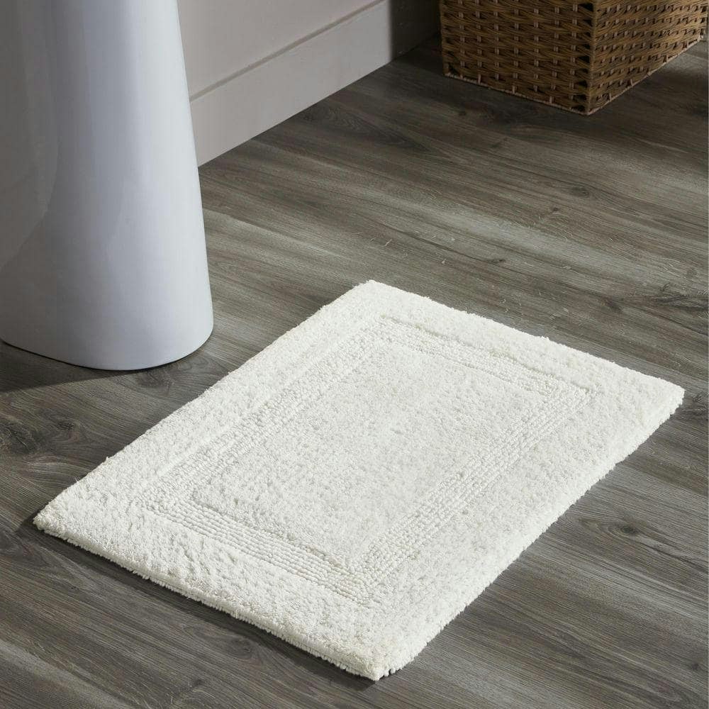 Lux Collection 17" x 24" Reversible Cotton Bath Rug: $17.16