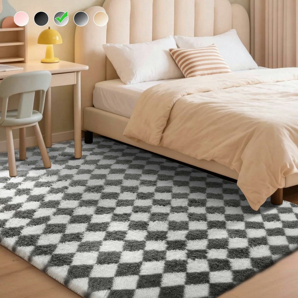 CozyDesg 4'x6' Fluffy Shag Area Rug: $10 CozyDesg 4'x6' Fluffy Shag Area Rug: $10