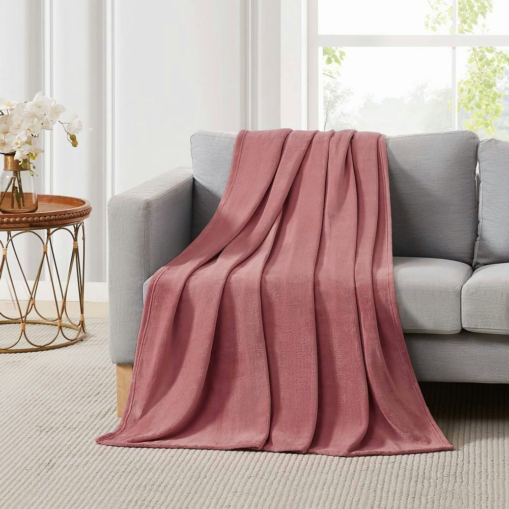 5th Avenue Lux 50"x70" Ultra Plush Throw: $18.99 5th Avenue Lux 50"x70" Ultra Plush Throw: $18.99