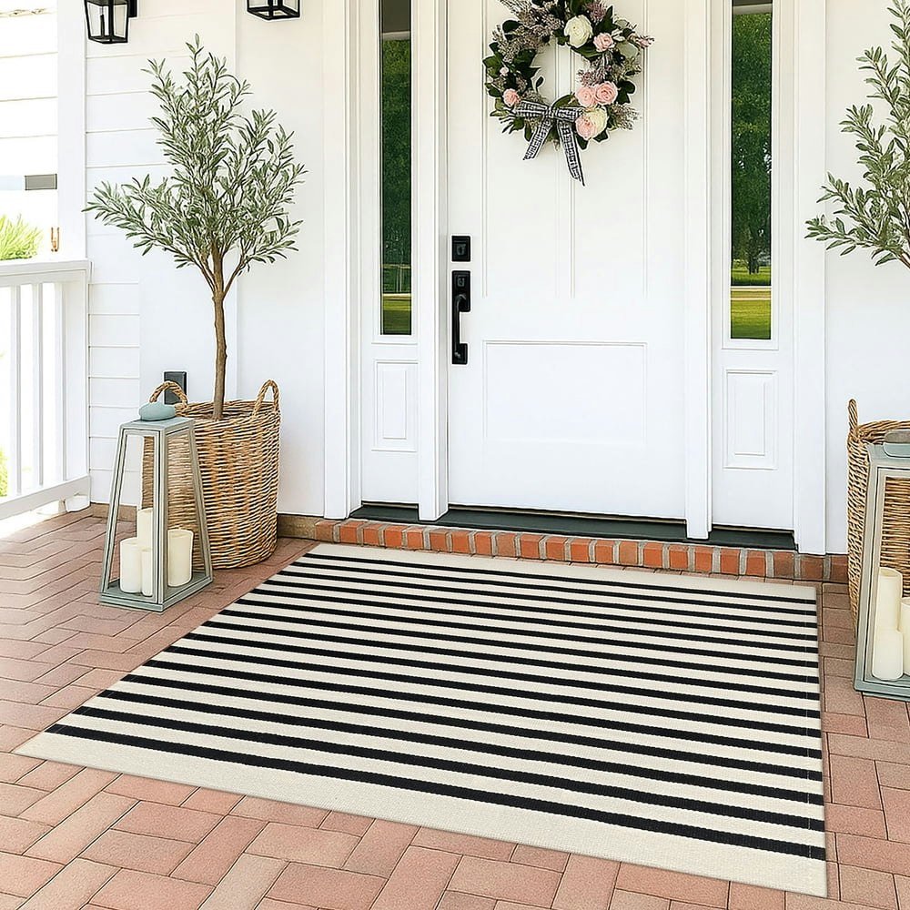 iOhouze 3'x5' Striped Area Rug: $29.99 iOhouze 3'x5' Striped Area Rug: $29.99